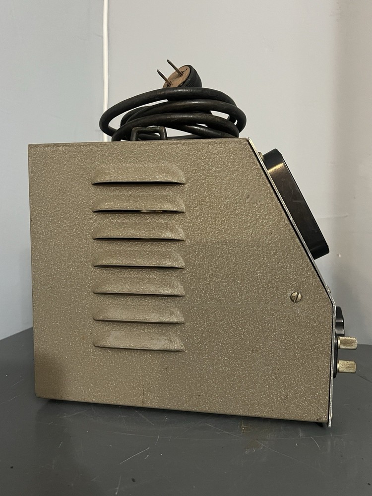 Hewlett Packard 400C AC Voltmeter Analog Meter 115v