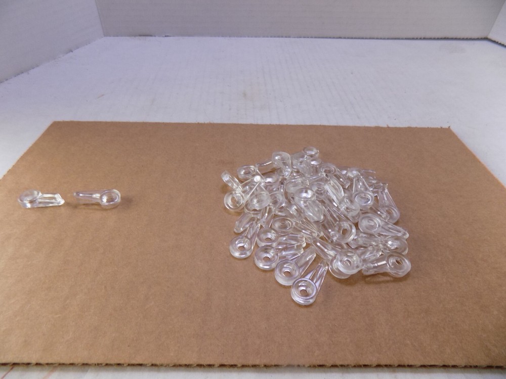 (50)PCS. CLEAR PLASTIC RETAINER CLIPS NEW FLUSH MOUNT