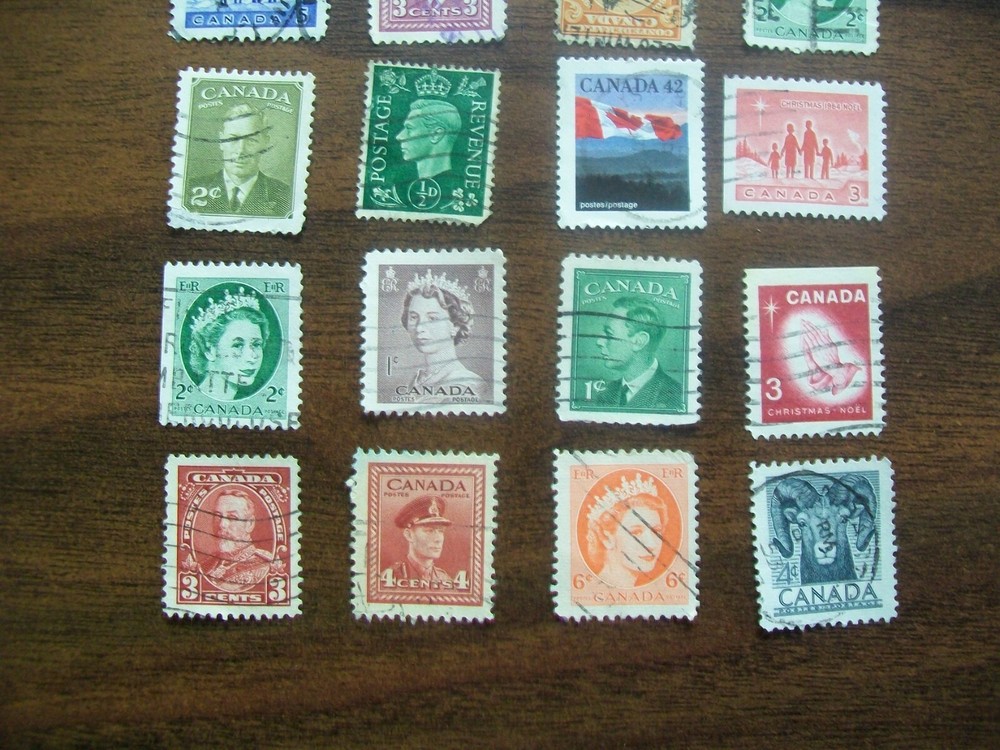 Canada Postage Stamps - Canada - Vintage - 20 Various Stamps (206)