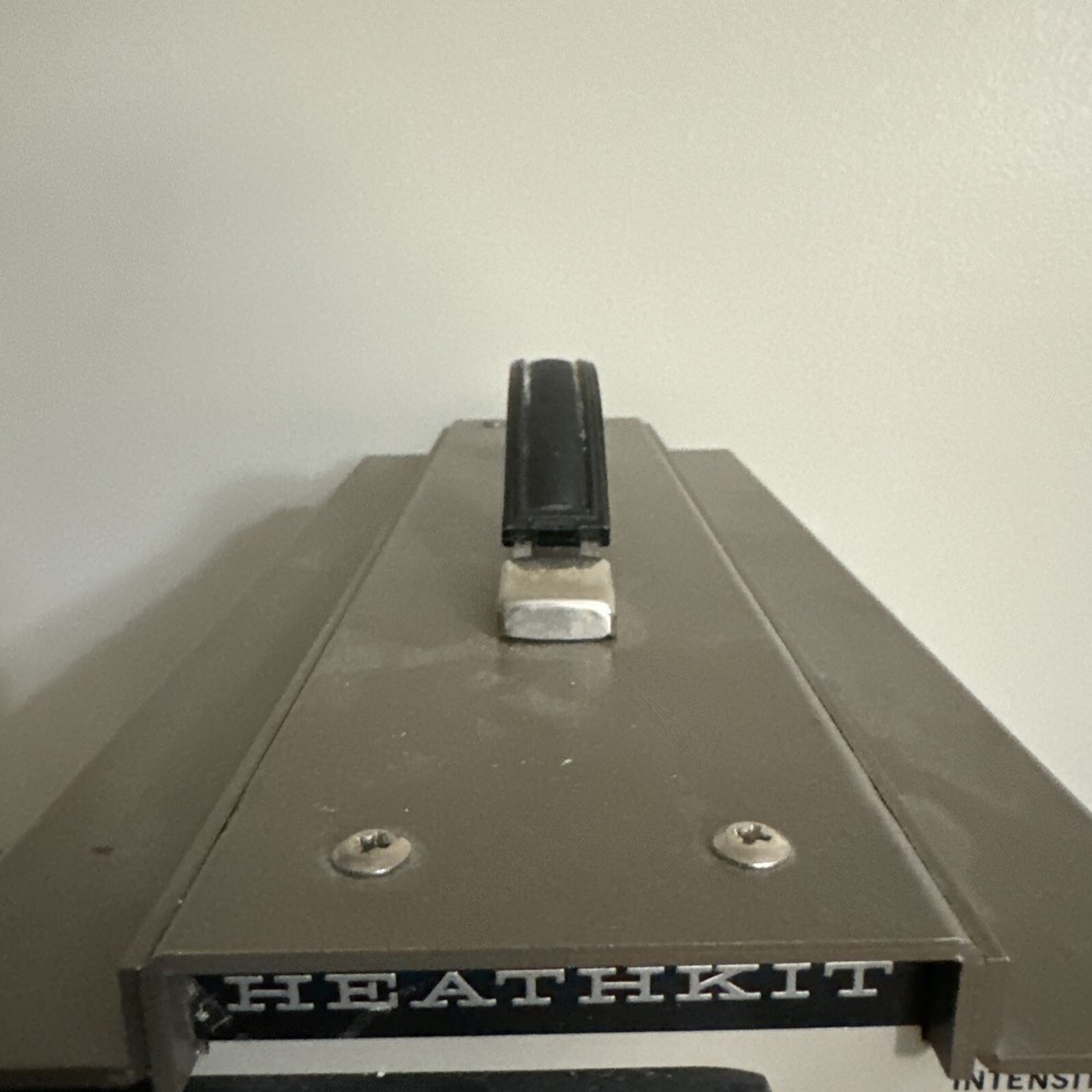 Vintage Heathkit IO-101 Vectorscope Powers On Includes Manual