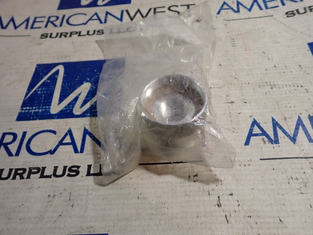 New Surplus Thomas & Betts FSA21 Conduit Adapter