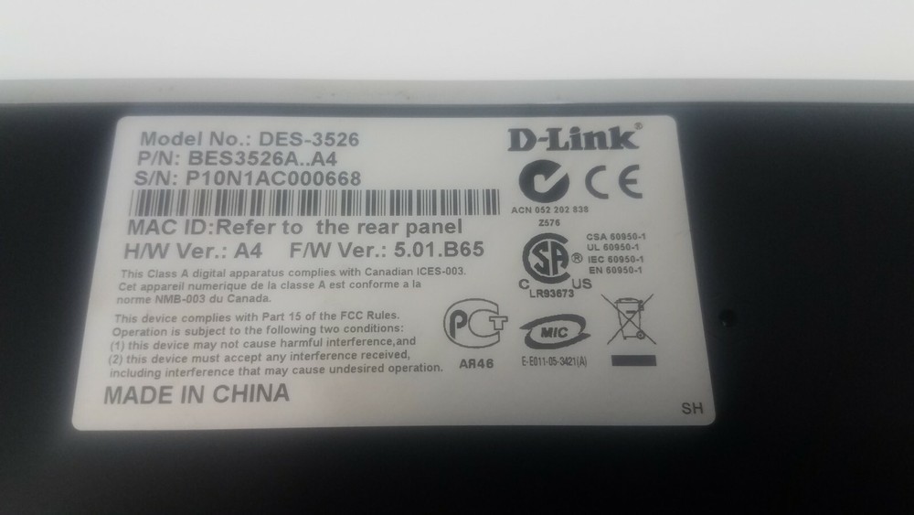 D-Link (DES-3526) xStack 24‑Port 10/100Mbps Stackable Switch DES‑3526 AS-IS