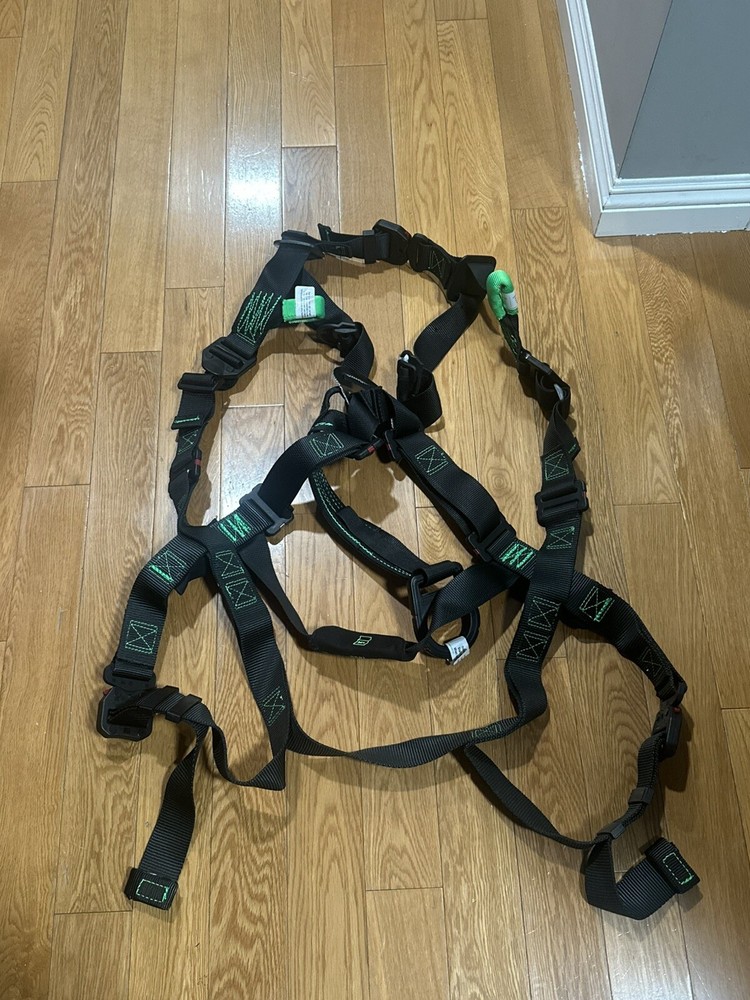 Buckingham Harness U68L7NQ9 With BuckOhm Secondary Strap