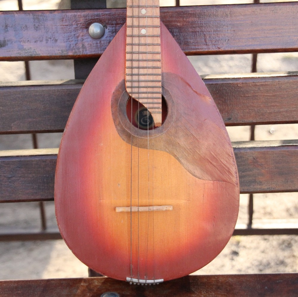 Vintage Mandalina 8 strings / national stringed instrument