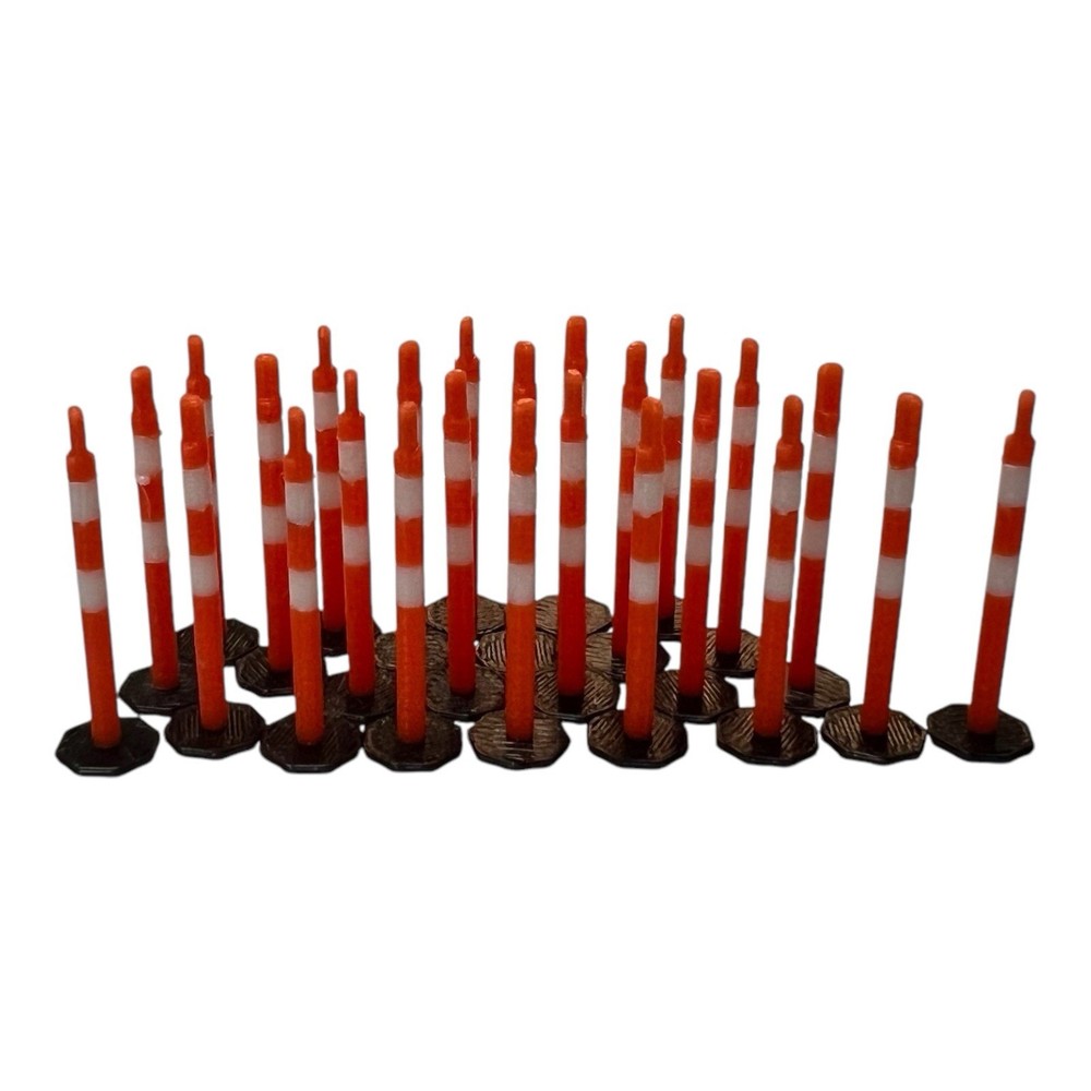 1/50 Scale Traffic Delineators *24 Pack* White Bands