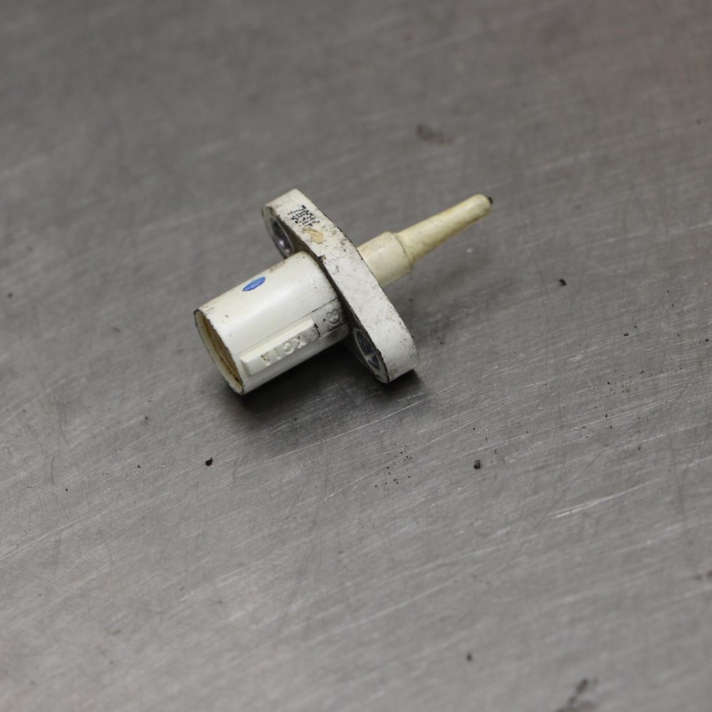 Honda CBR 600RR 2007 2008 Air Temperature Temp Sensor