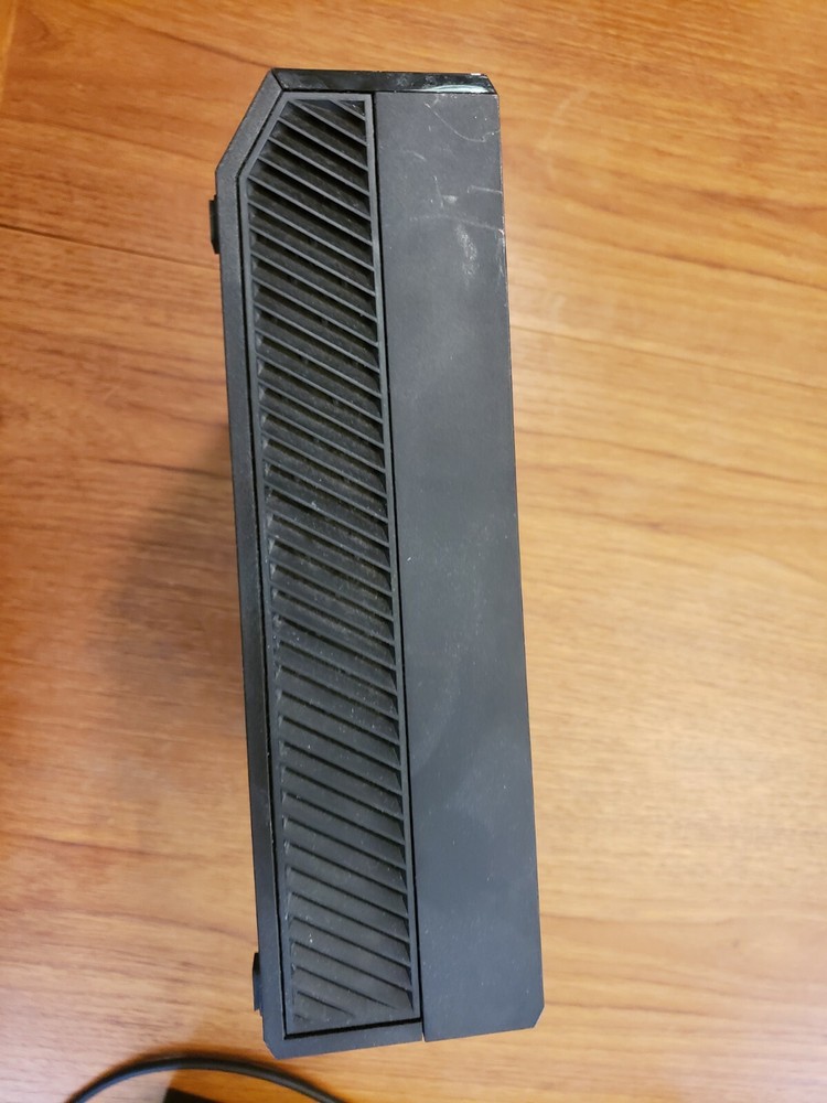 Microsoft Xbox One Model 1540