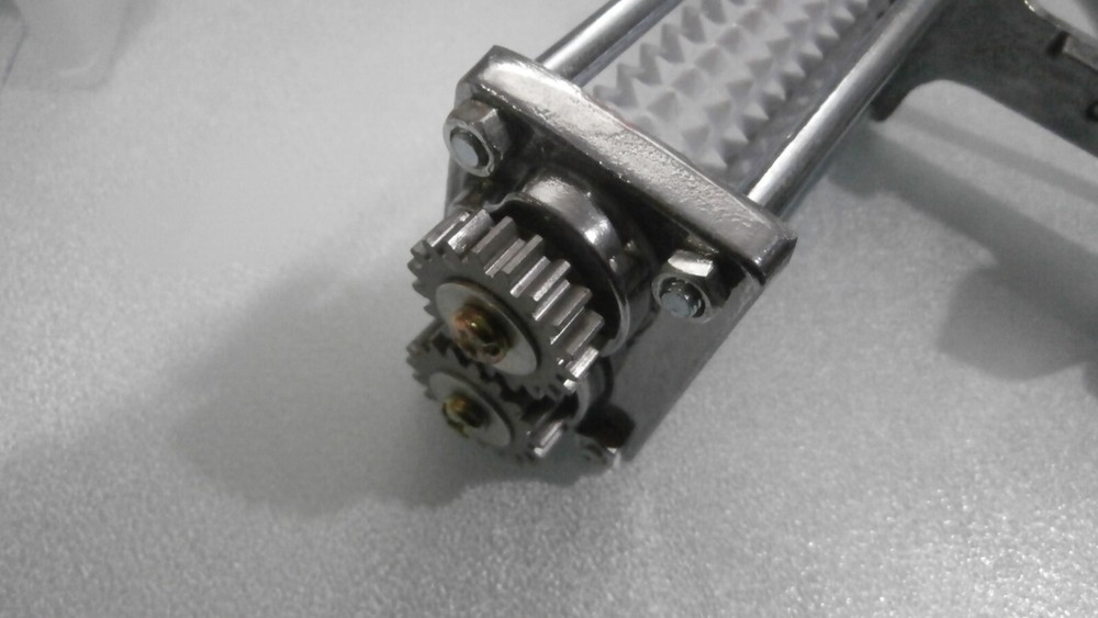 RLOZUI Heavy Duty Manual Meat Tenderizer