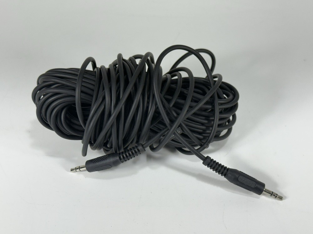 HTC Vive Virtual Reality System Bundle with Controllers - Missing Link Box