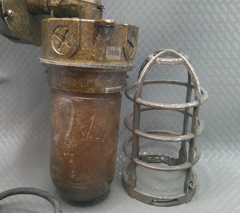 OFFICIAL MARVEL STUDIOS PROP Vintage Industrial Explosion Proof Light Lamp COA