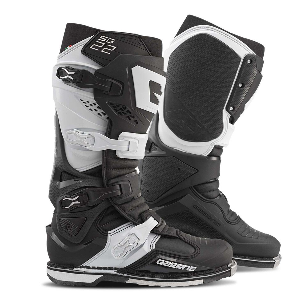 Sg22 Boots Black/White Sz 11