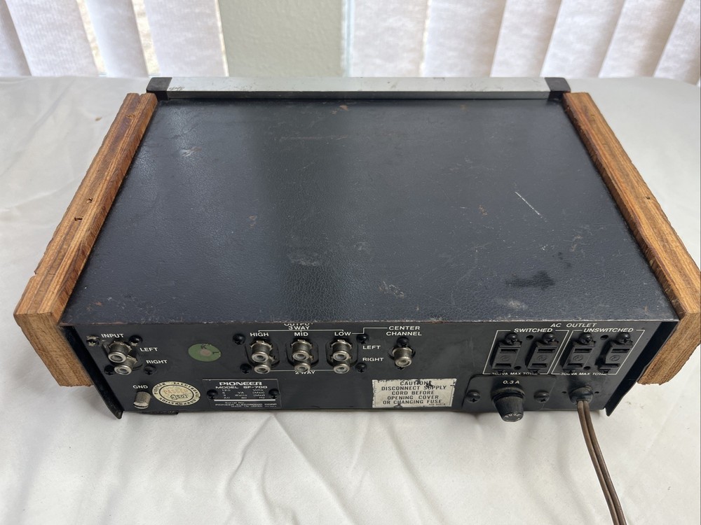 Vintage Pioneer SF-700 Stereo Electronic Network Equalizer, Powers On