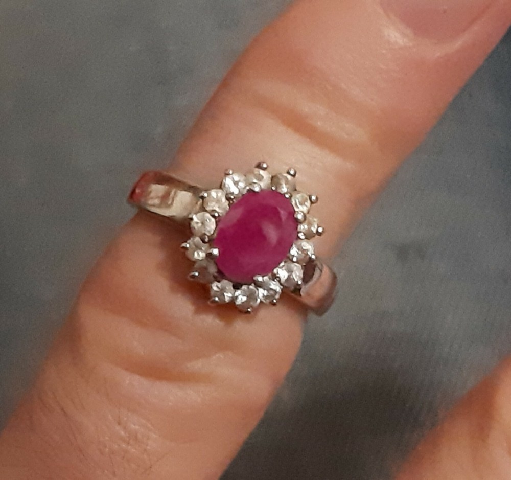 925 Women's Ruby SILVER RING SOLITAIRE SEAL
