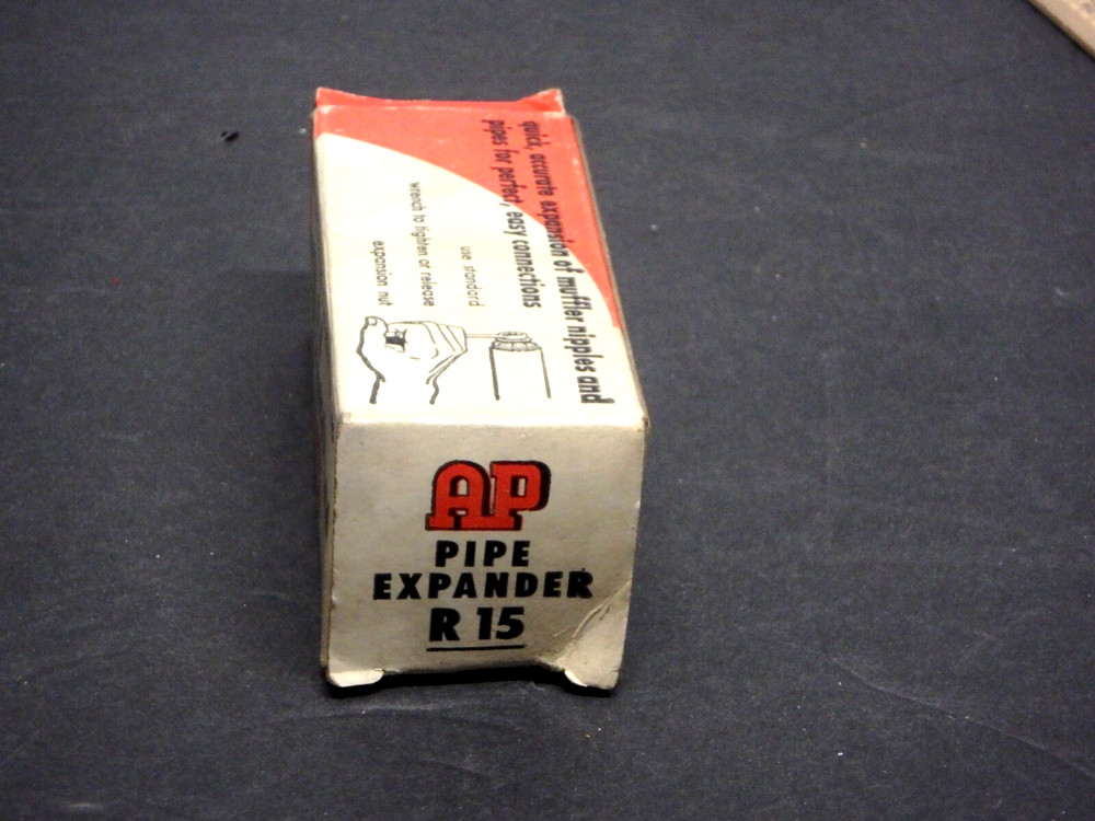 AP Pipe Expander R 15 - 1 5/8” Thru 2 1/4”