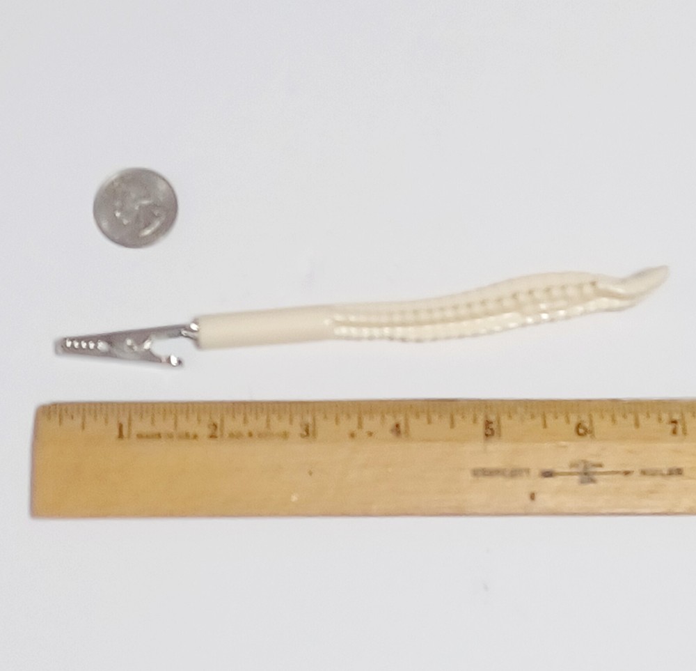 Spinal Column , ALLIGATOR- ROACH CLIP.