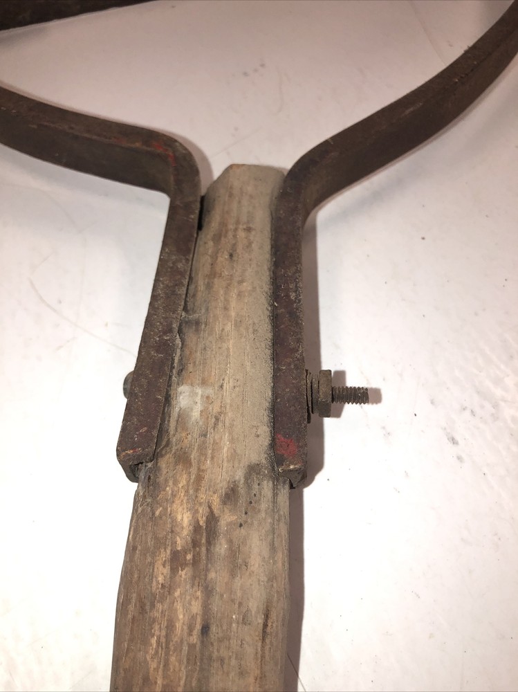 Vintage Weed Grass Trimmer Sling Blade Wood Handle Rustic Sickle Wacker Prop
