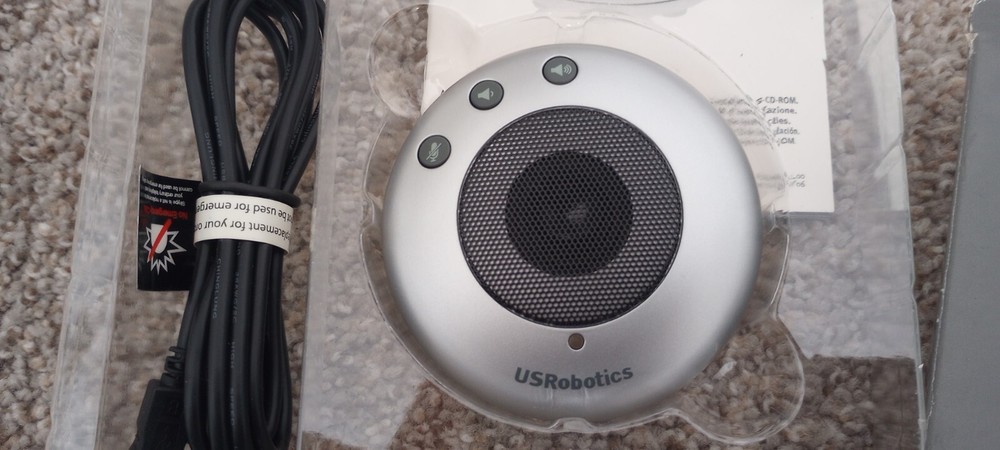 NEW SEALED USB INTERNET SPEAKERPHONE MODEL 9610