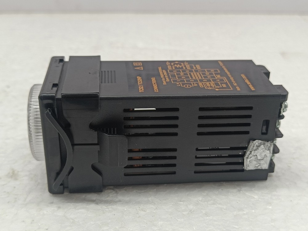 NEW Selec Temperature Controller - TC52 - TC52HP