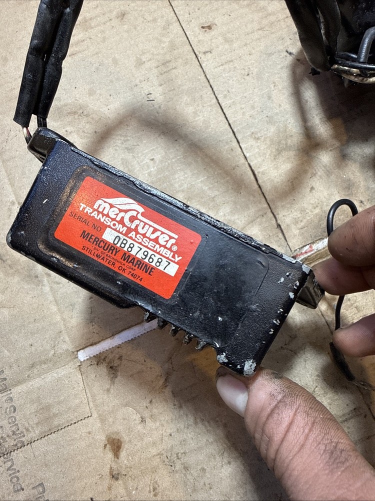 Mercruiser V6 4.3 distributor with ignition module V6-14