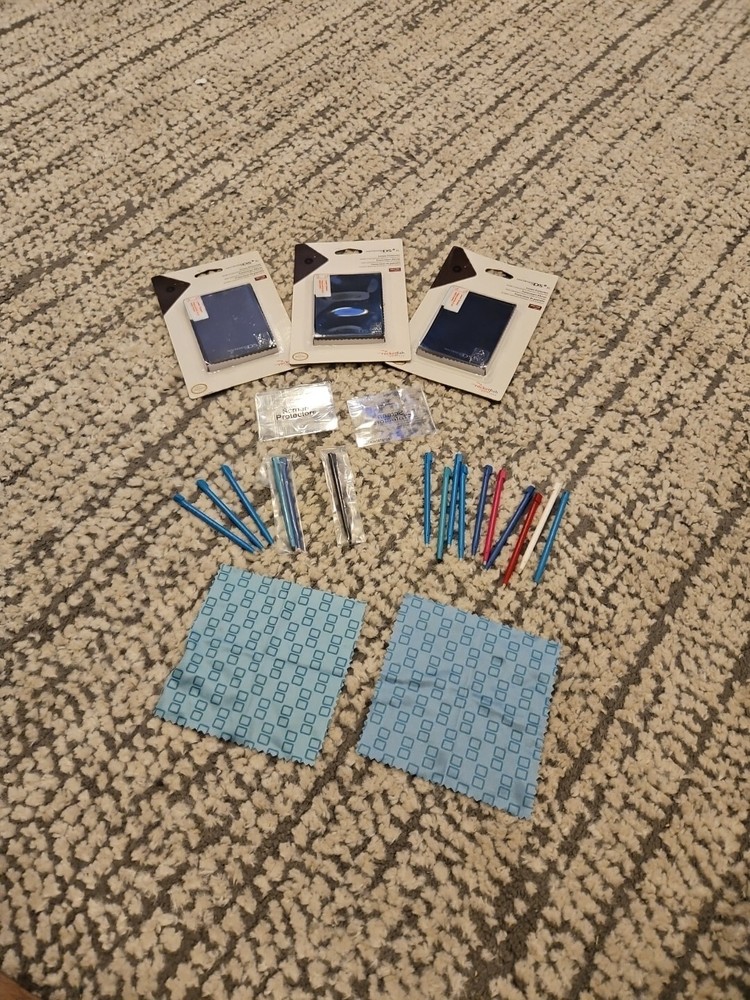 Accessories For Nintendo DSi And DSi XL