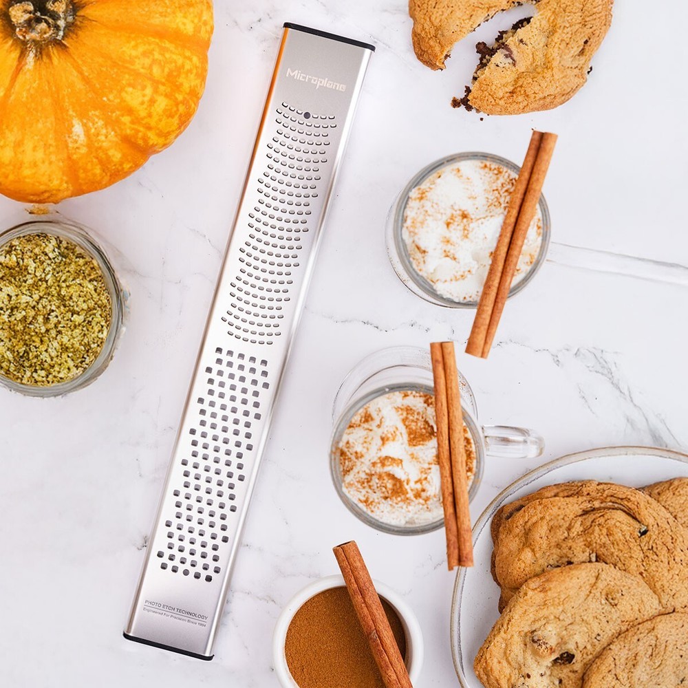 Microplane Dual Blade Zester & Coarse Grater - Premium Kitchen Tool
