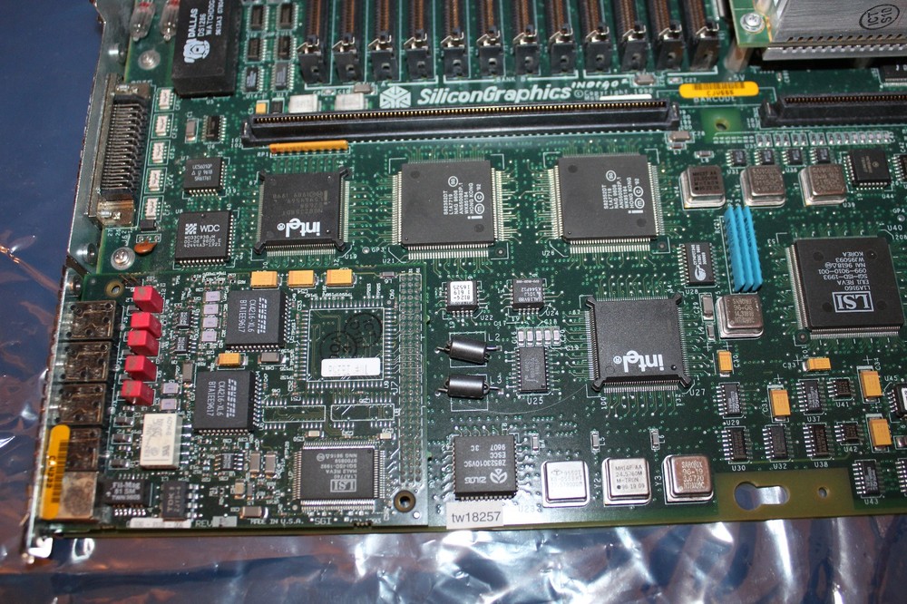 SGI Indigo2 R10000 Motherboard with 175MHz Processor Module