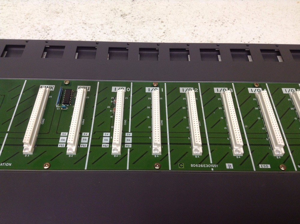 Mitsubishi Melsec A38B-UL Rack Chassis Unit A38BUL