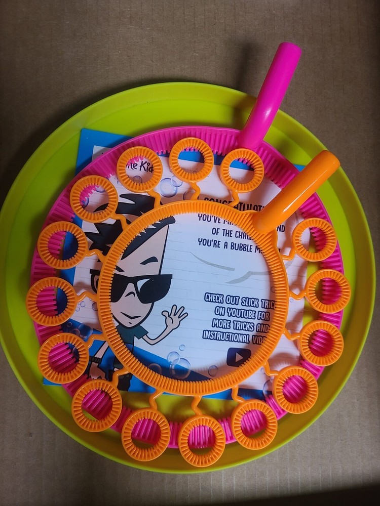 Slick Tricks MAGIC Bubble Kit 20 Bubble Tricks Kids 5+ years Bouncing, Premium