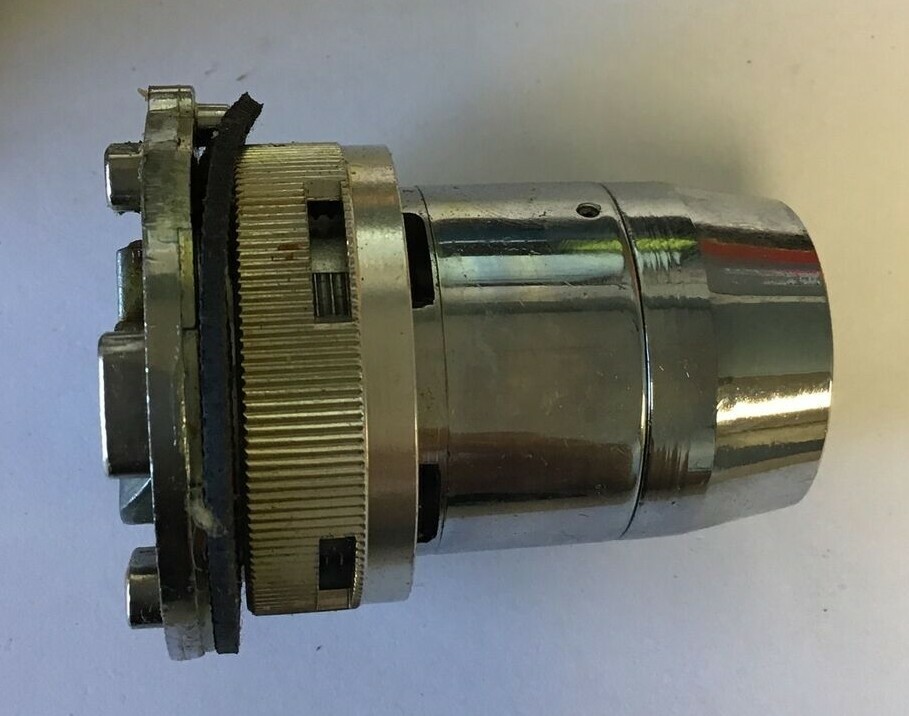 SQUARE D TS3K9 KEY OPERATED SELECTOR SWITCH