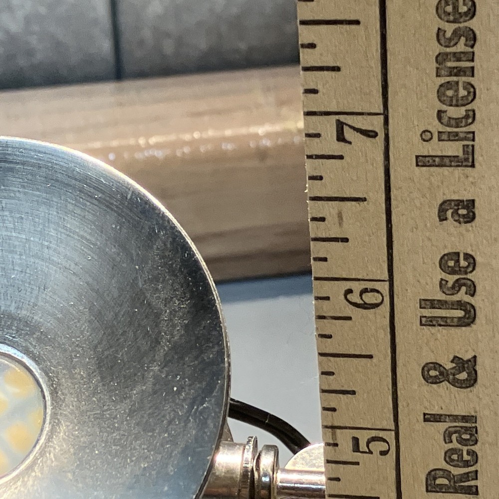 Desktop Spotlight crome very bright