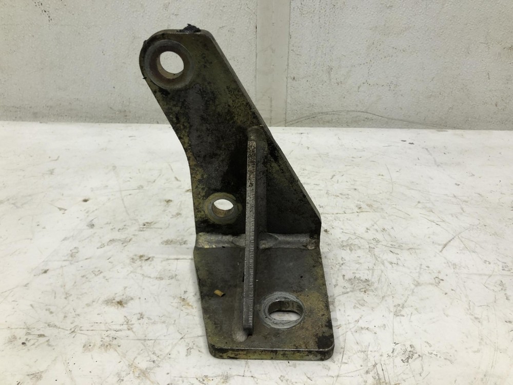 John Deere 3029TKV50 Engine Mount - Used | P/N KV14998