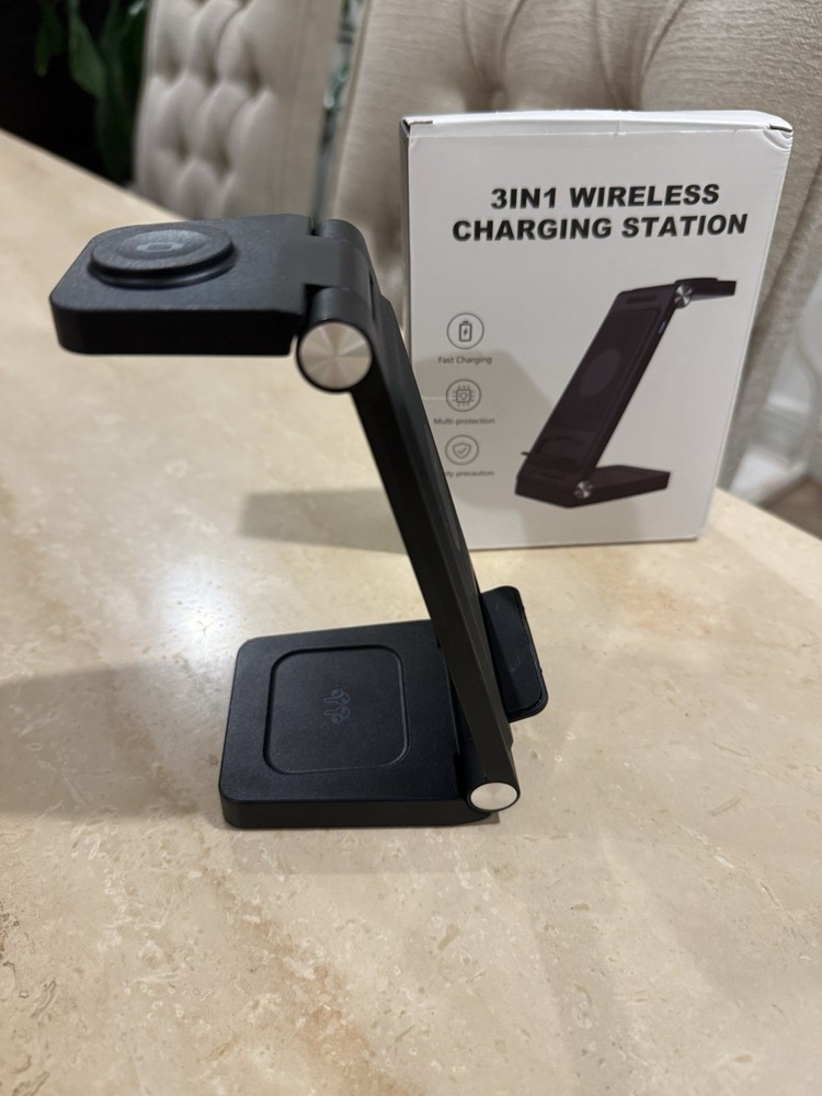 3-in-1 Wireless Charging Station Fast Charging Dock For Apple/Android Device BLK