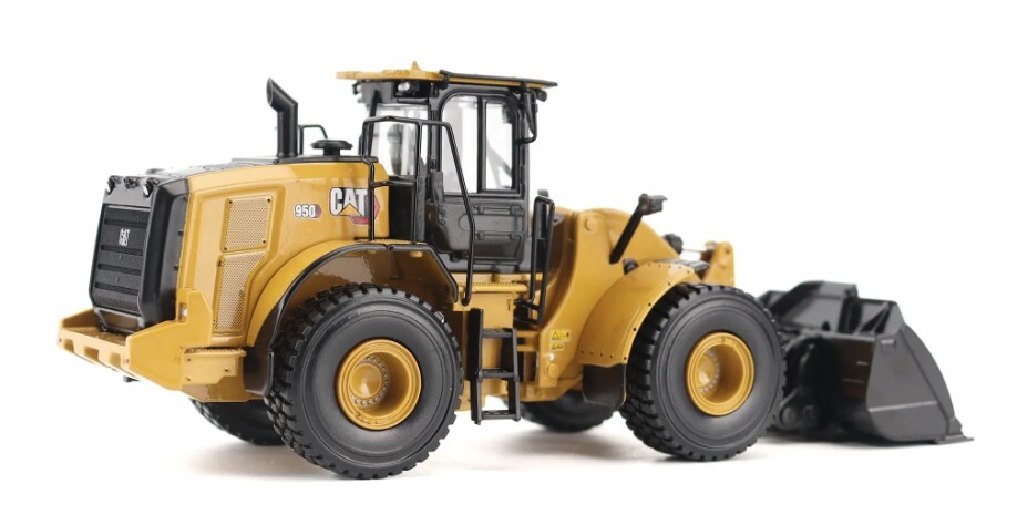 Diecast Masters 85770 Cat 950 Wheel Loader 1/50 Scale Diecast Model