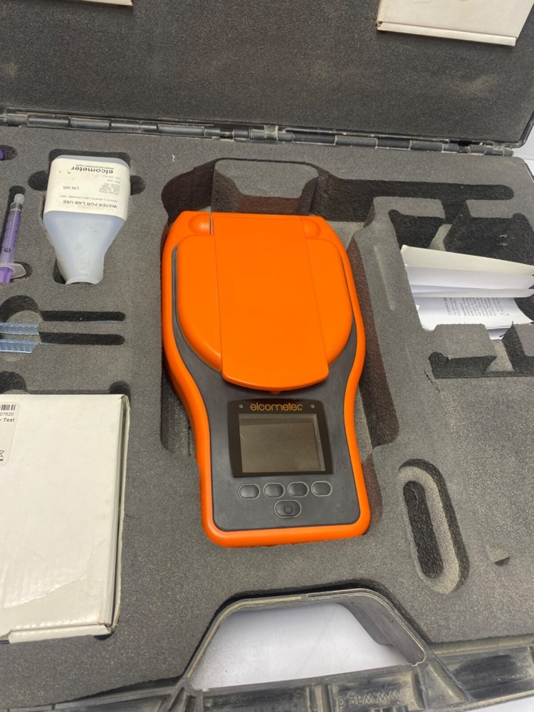 Elcometer E130-S Salt Contamination Meter include case/Accessories