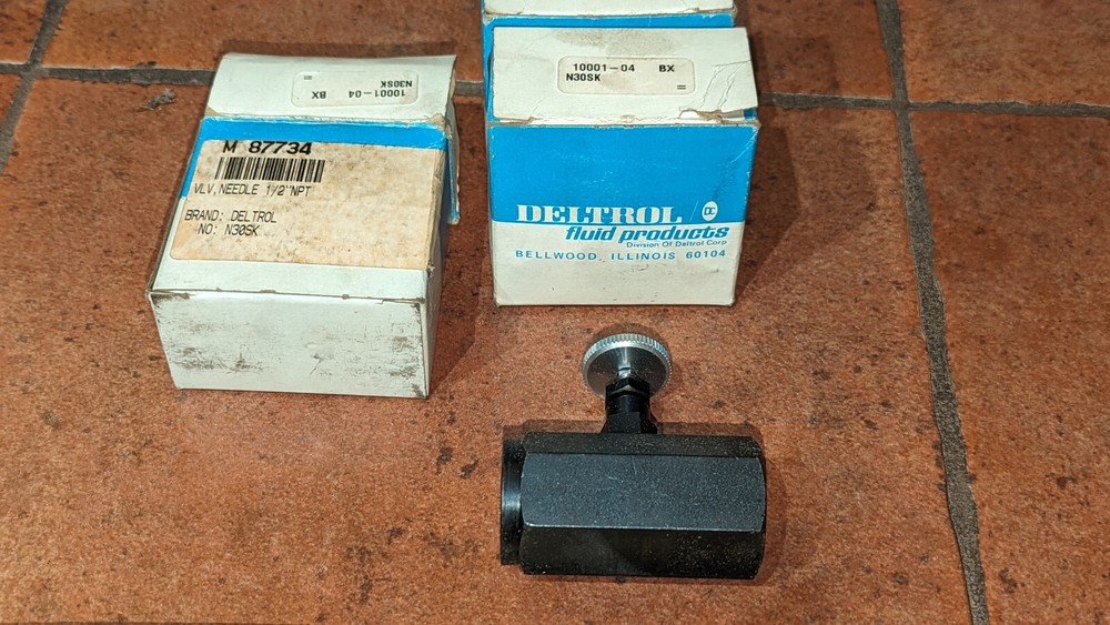 (1) Deltrol N30SK 1/2" Needle Valve NIB