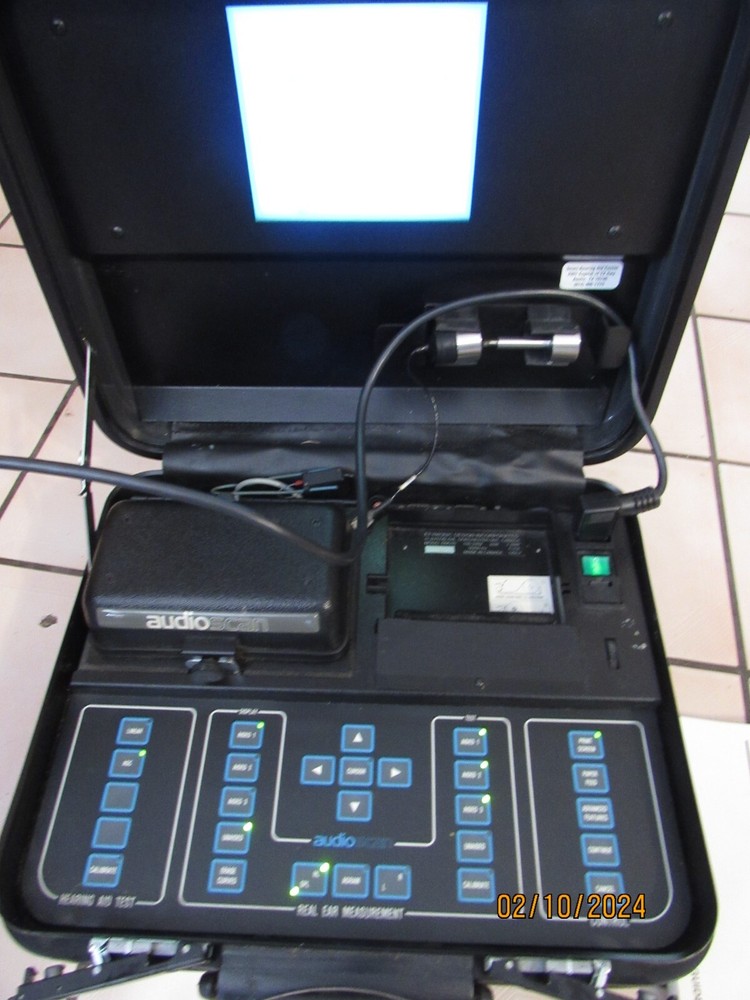 AUDIO SCAN RM500 SERIES WITH CARRYING CASE POWERS ON USERS GUIDE