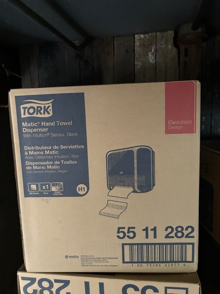 Tork Matic Hand Towel Roll Dispenser with Intuition Sensor