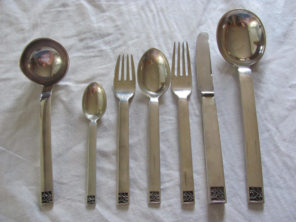 Evald Nielsen Denmark Silver 830 - Pattern #33 - Cake-Fork/Pastry Server 6 5/8"