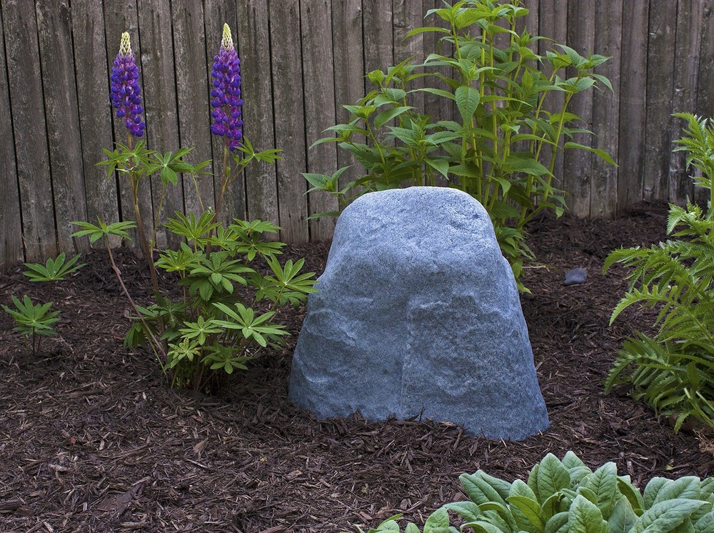 2186 Landscape Rock Resin, Medium, Granite