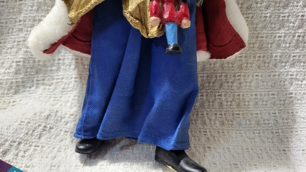 Enchanted Journey Clothteque Santa Retired