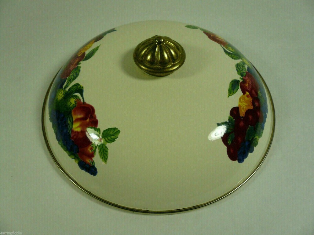 VINTAGE GERMAN ENAMELWARE - 7¼" DIAMETER LID - IN EXCELLENT CONDITION!