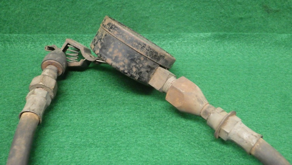 Vintage US Gauge Auto Engine Compression Tester 0-300psi