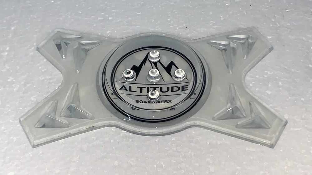 ALTITUDE BOARDWERX "X-SHAPED" SNOWBOARD STOMP PAD (CLEAR) *INCLUDES FREE STICKER