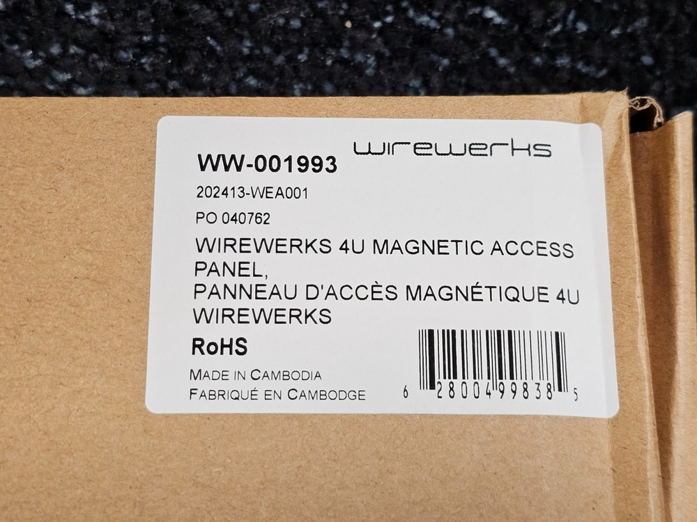 Wirewerks WW-001993 4U Magnetic Access Panel Black