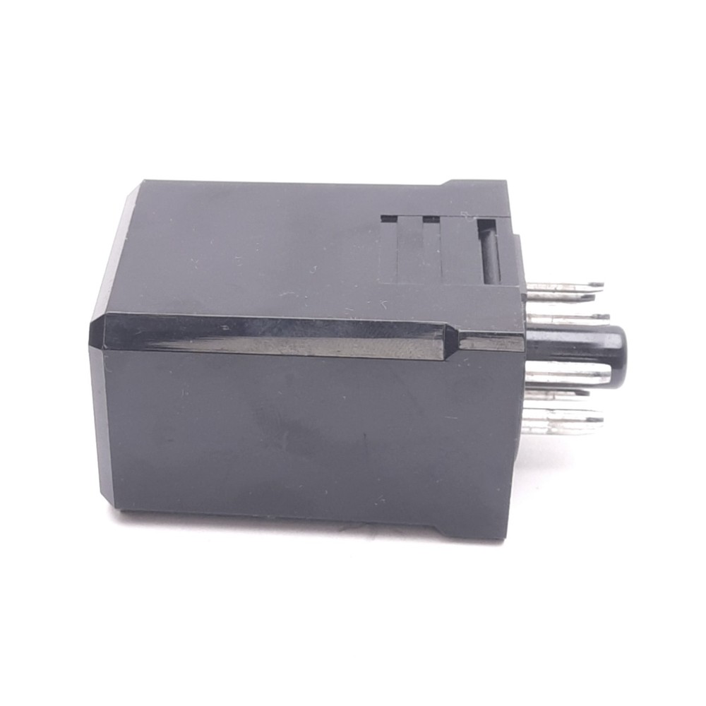 IDEC RAPP-2027 Solid State Relay, 8-Pin Octal, 3-28VDC Input, 200VAC Max