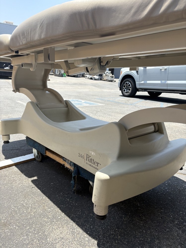 Midmark Ritter 244 Power Exam Chair