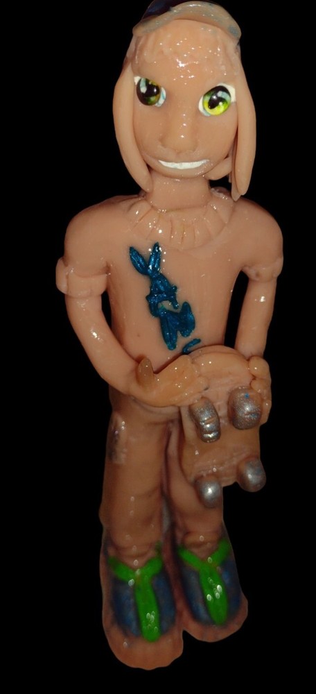 VANS Skater Sculpture 8 inch