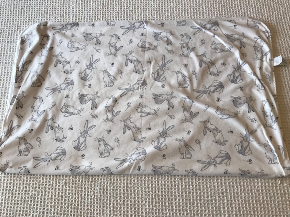 Matalan unisex blanket white with rabbits