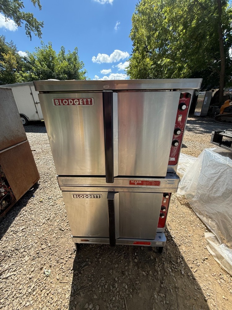 Blodgett Mark V Double Stack Full Size Electric Convection Oven 3-phase