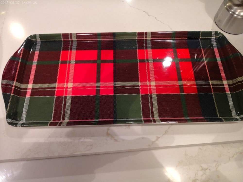 2 Tommy Bahama Christmas plaid melamine platters/trays 14" round + rectangular